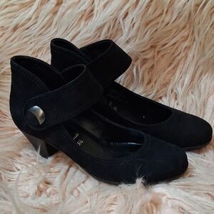 NEW GABOR BLACK  SOFT LEATHER MARY JANE HEELS WOMENS SIZE 7.5 US